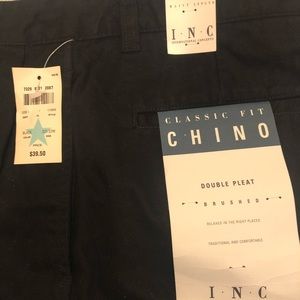 NWT INC CLASSIC FIT CHINO 32x32 Double Pleat